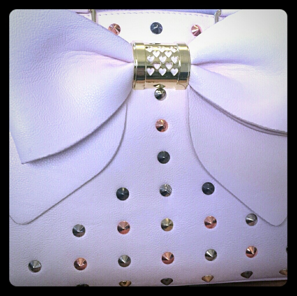 Betsy Johnson pink bow handbag